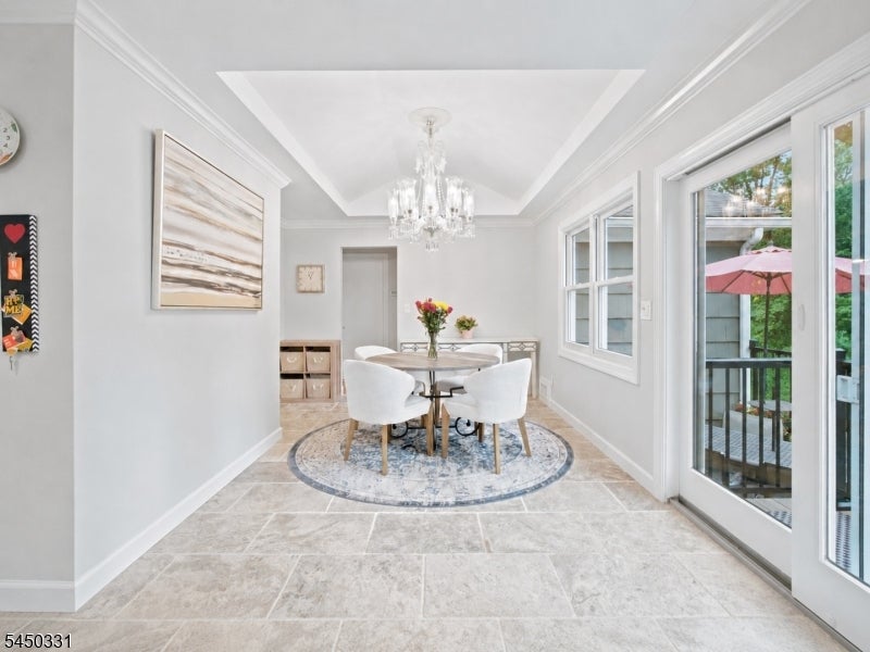 35 Mercier Pl