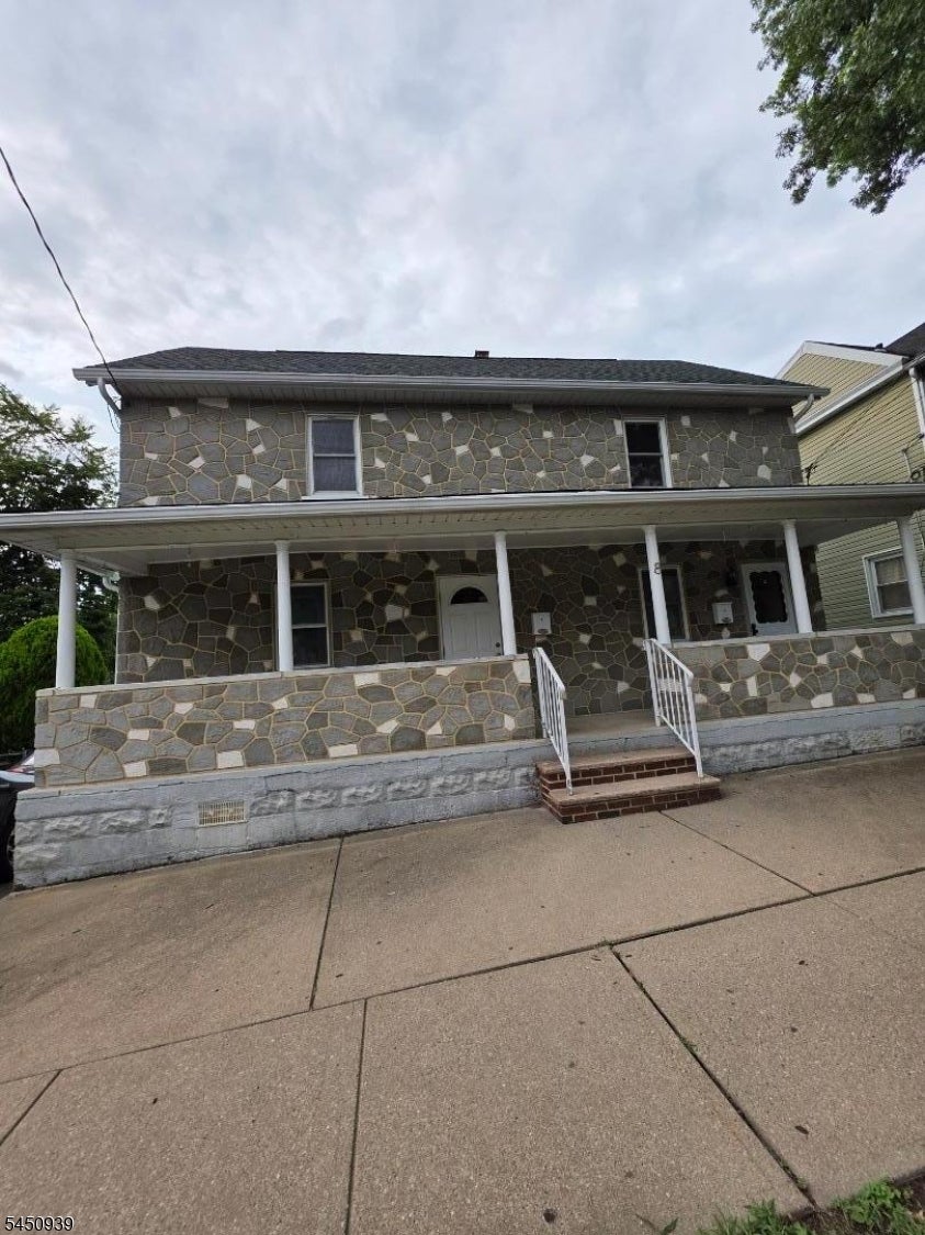 8 Clinton St