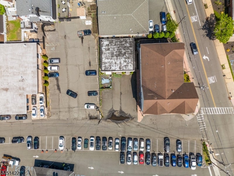 160 Sherman Ave