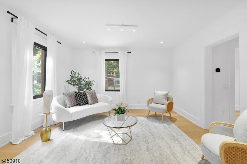 226 Haworth Ave