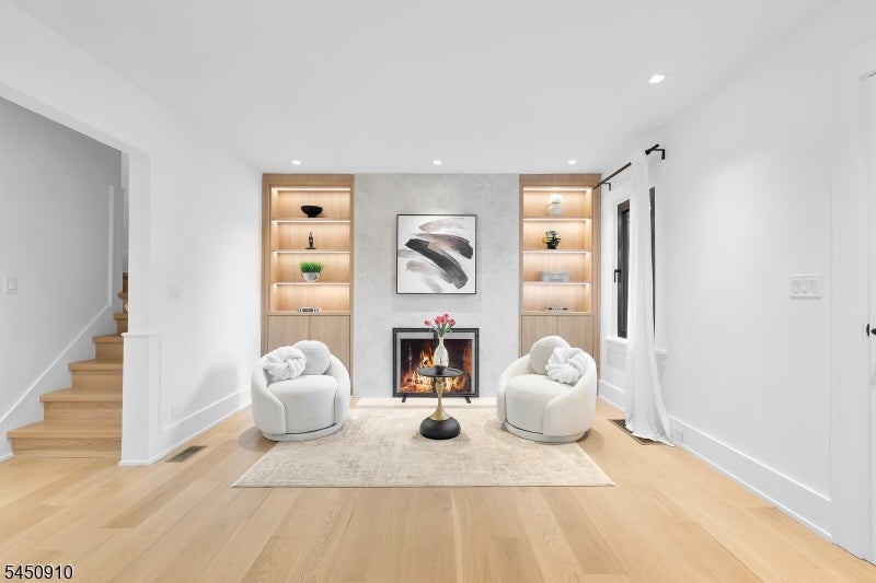 226 Haworth Ave