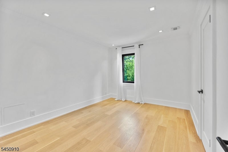 226 Haworth Ave