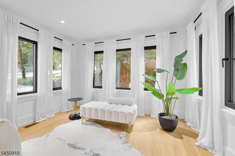 226 Haworth Ave