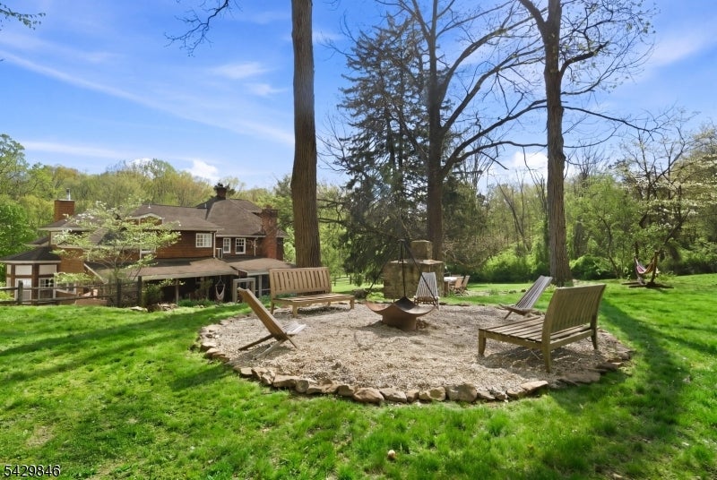 12 COLD SPRINGS ROAD