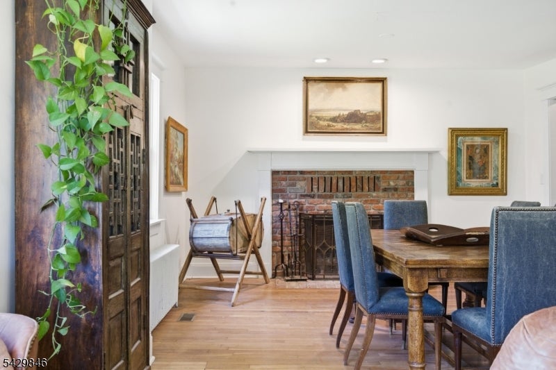 12 COLD SPRINGS ROAD