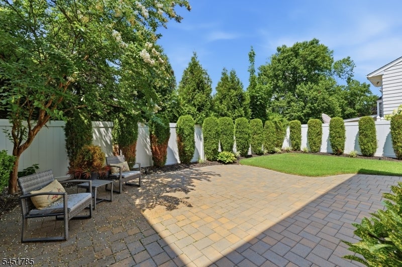 152 Boulevard