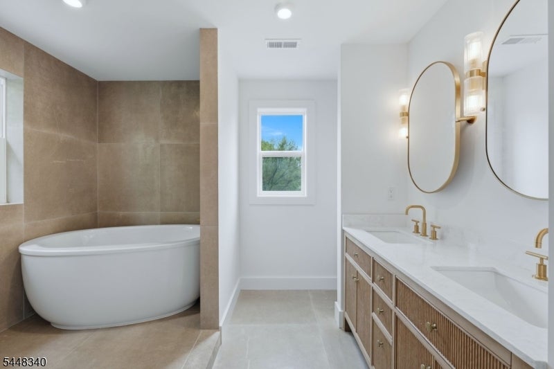 126 Fieldstone Dr