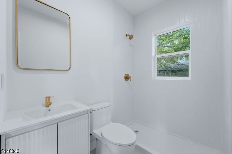 126 Fieldstone Dr
