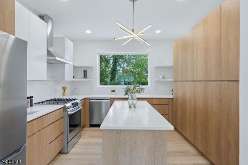 126 Fieldstone Dr