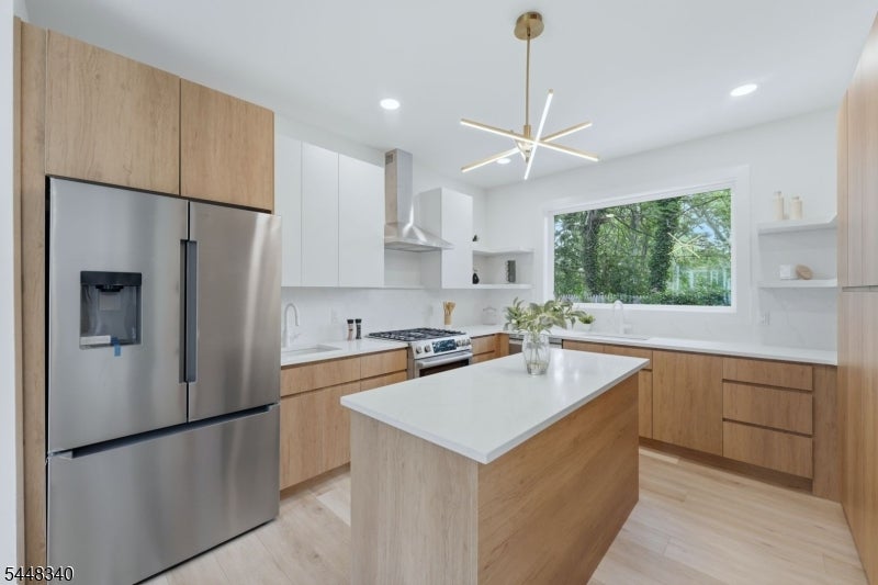126 Fieldstone Dr