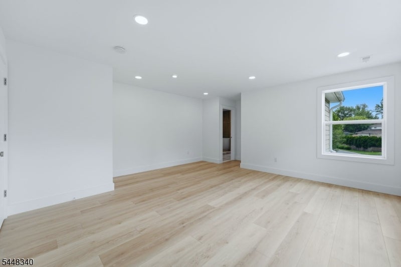 126 Fieldstone Dr