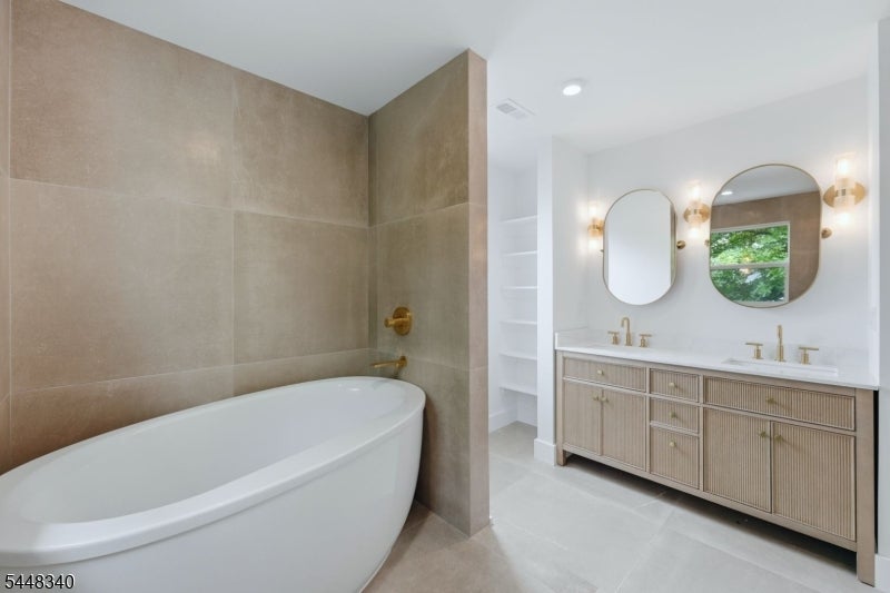 126 Fieldstone Dr