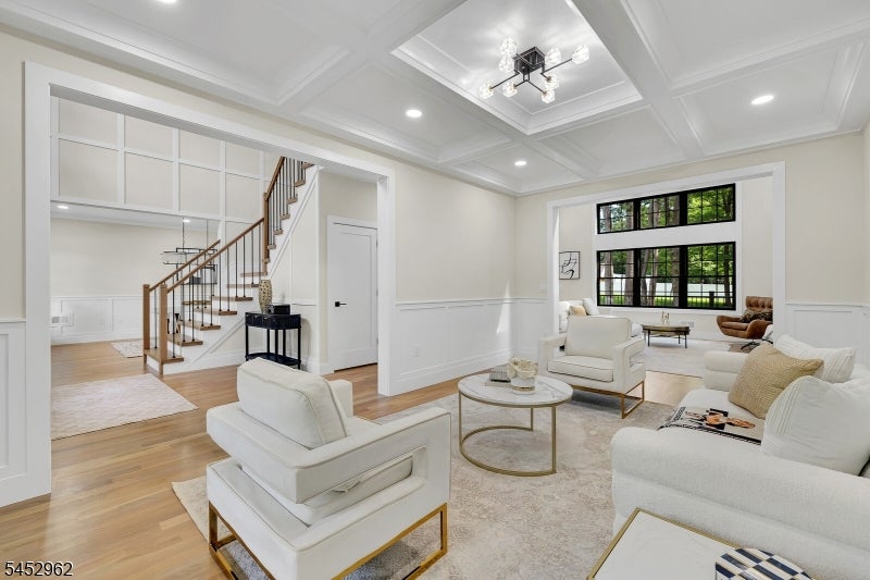 275 Beachwood Rd