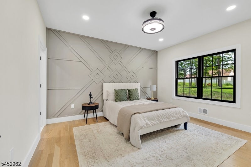 275 Beachwood Rd