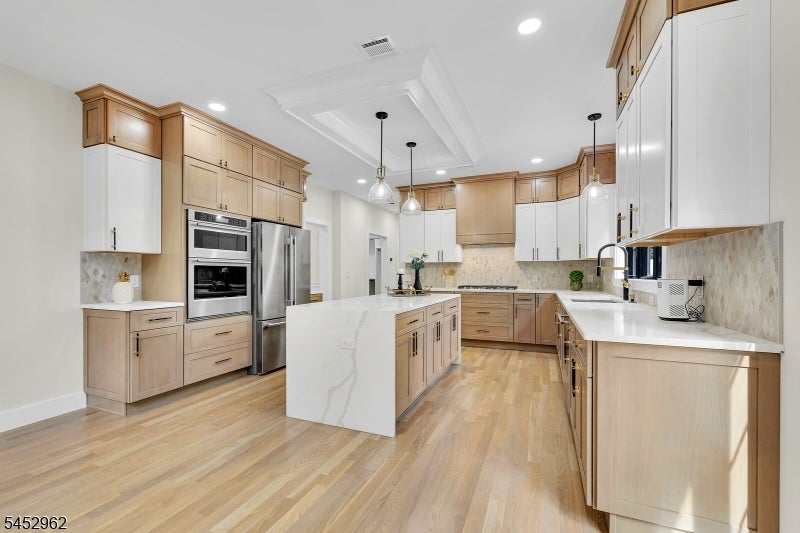 275 Beachwood Rd