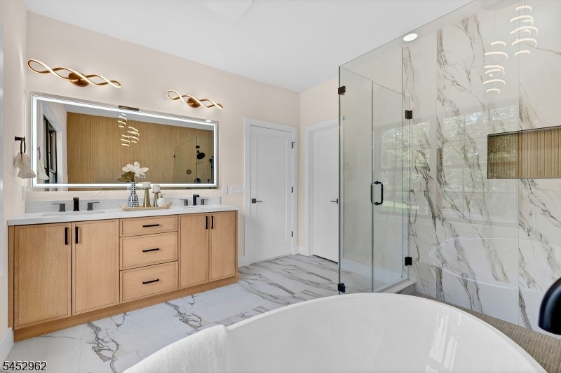 275 Beachwood Rd