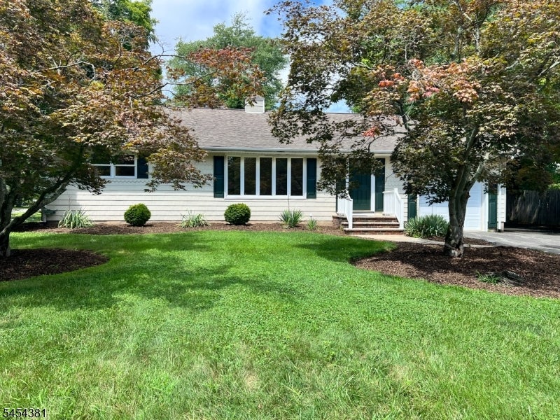 1 Alanon St