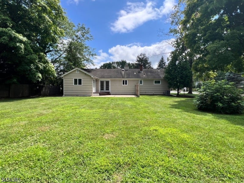 1 Alanon St