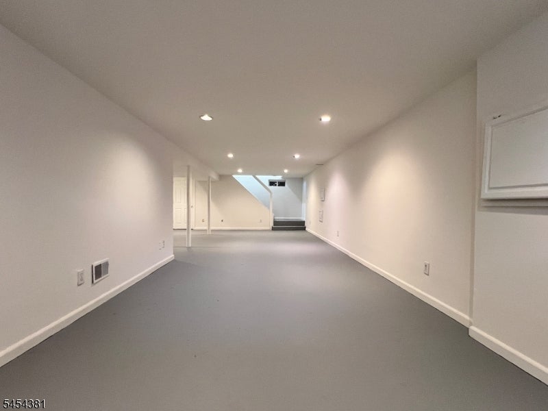 1 Alanon St