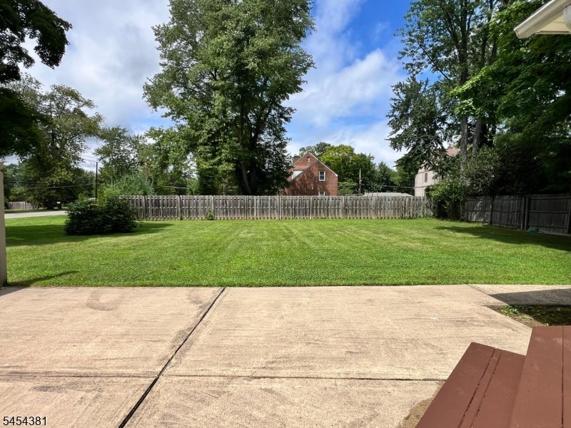 1 Alanon St