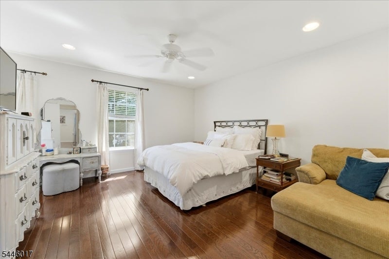 26 Alameda Ct