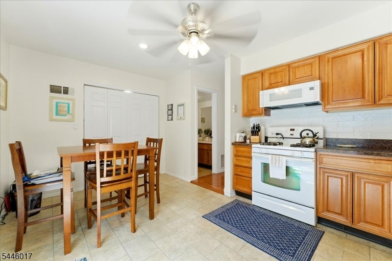 26 Alameda Ct