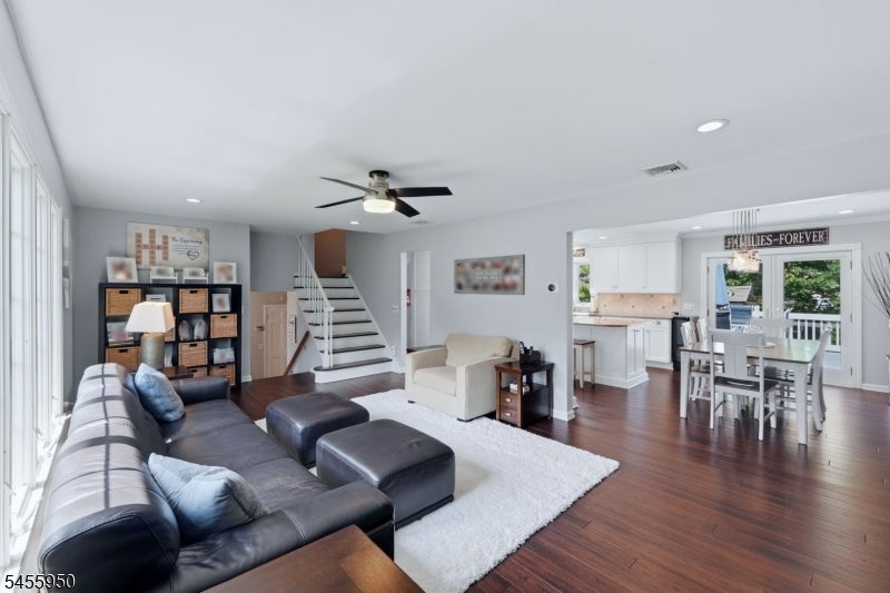 21 Tuscan Pl