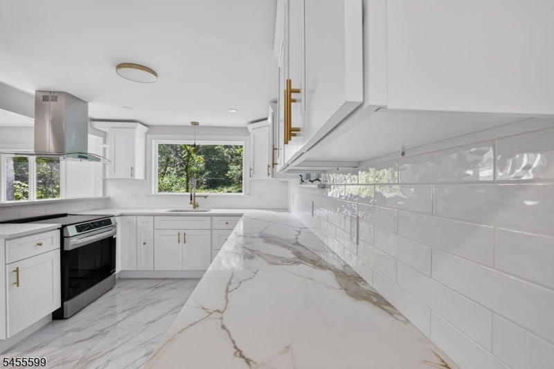 464 Buckhorn Dr