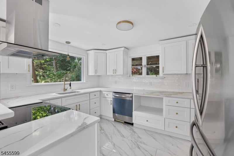 464 Buckhorn Dr
