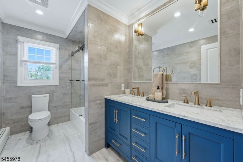 6 Dahl Dr