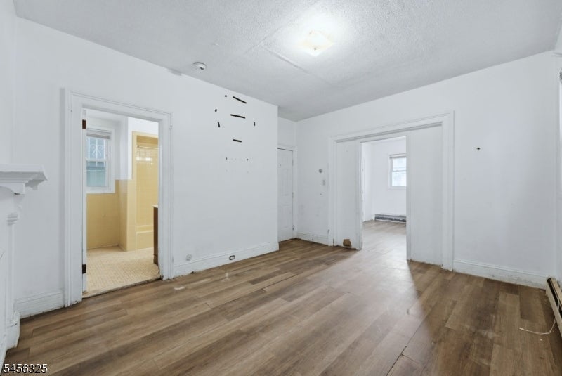 220 Inslee Pl