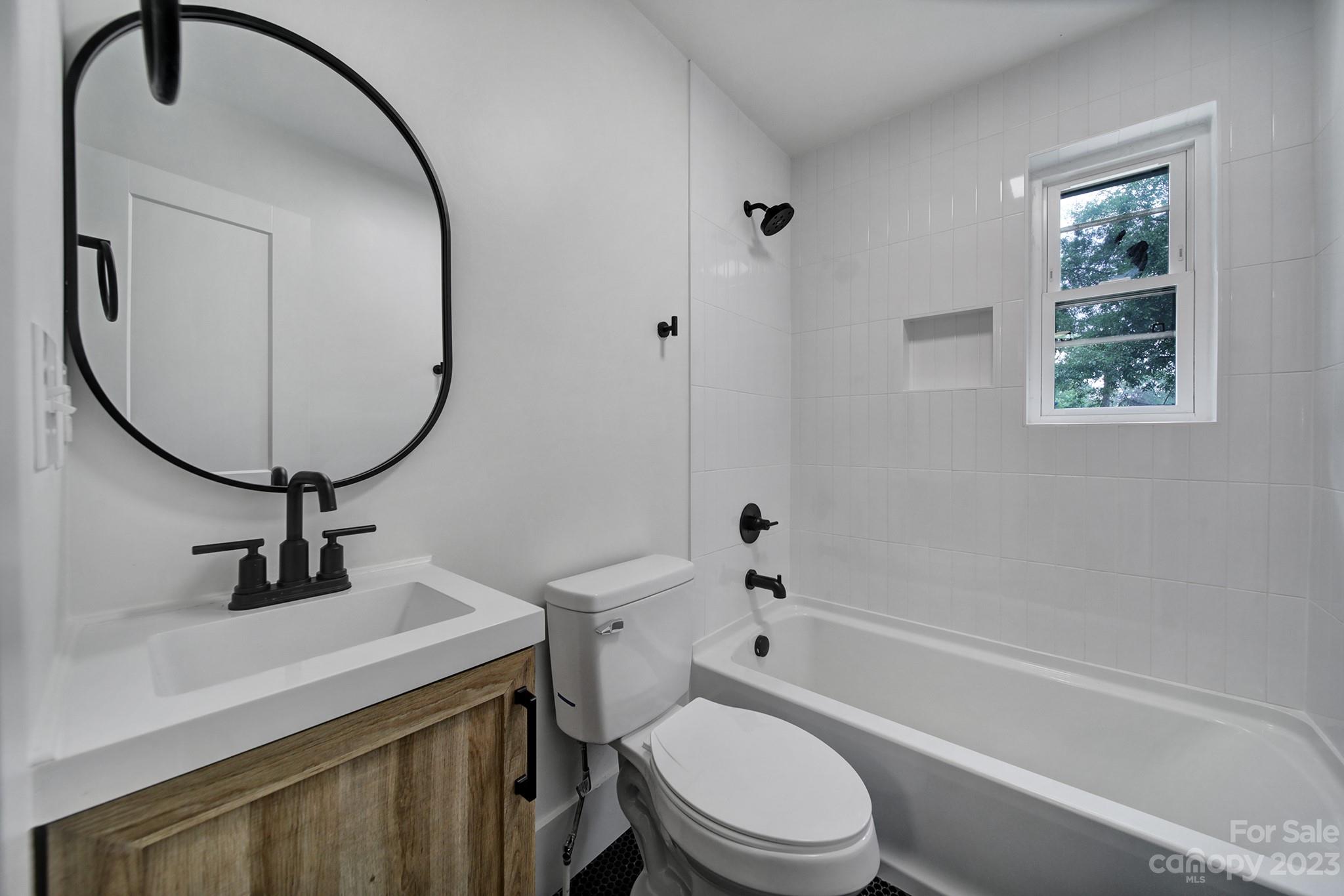 2318 Marlowe Avenue Unit: A & B