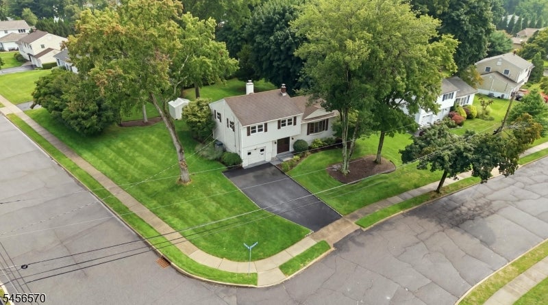 42 Hanover Pl