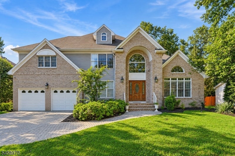 3 Alexandria Dr