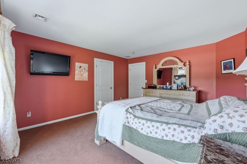 3 Alexandria Dr