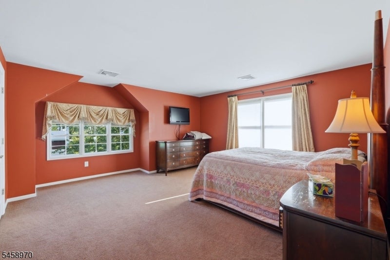 3 Alexandria Dr