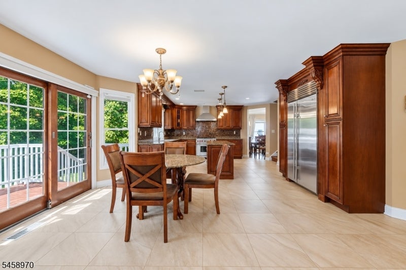 3 Alexandria Dr