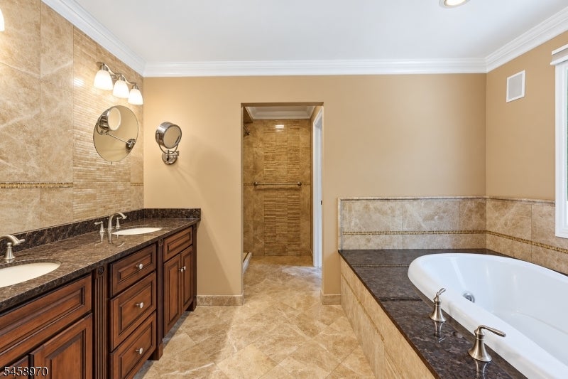 3 Alexandria Dr