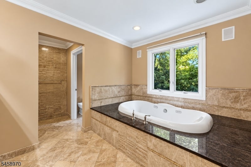 3 Alexandria Dr