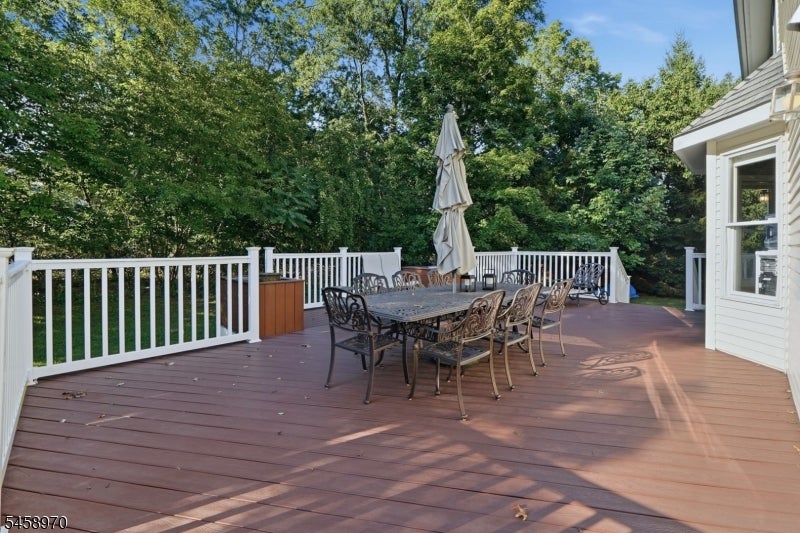 3 Alexandria Dr