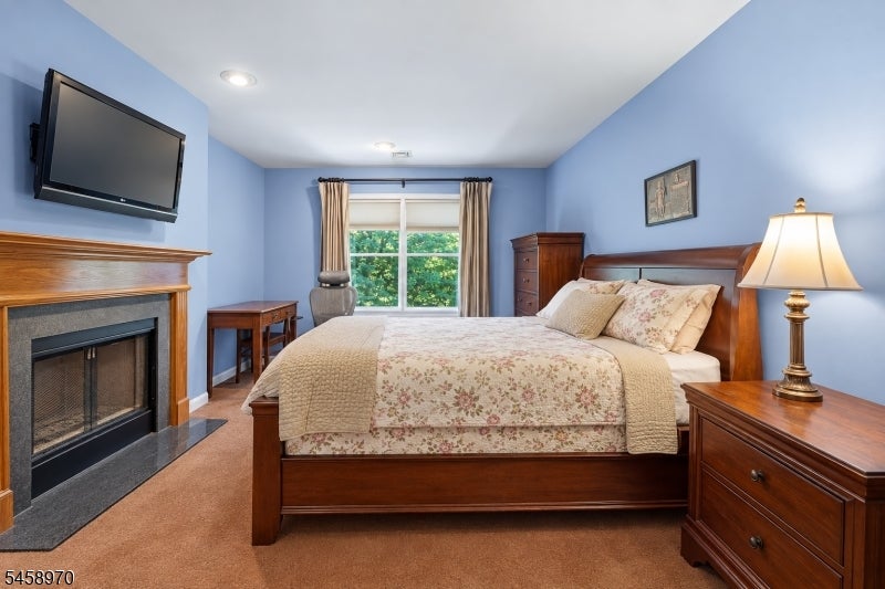 3 Alexandria Dr