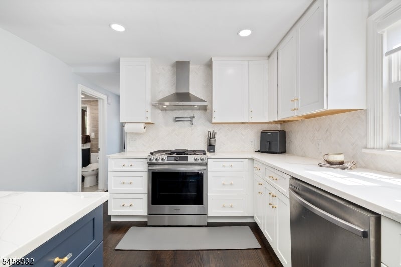 330 Springfield Ave
