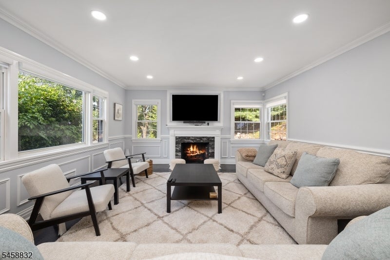 330 Springfield Ave