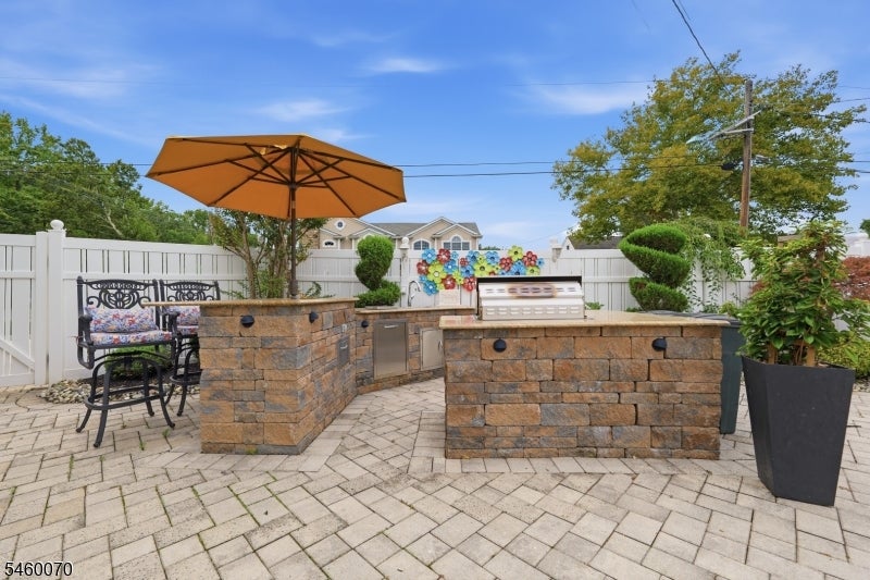 156 Boulevard