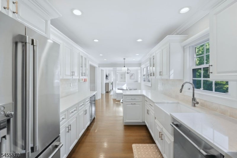 11 Tallwood Ct