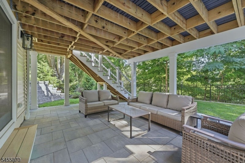 11 Tallwood Ct