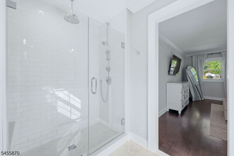11 Tallwood Ct