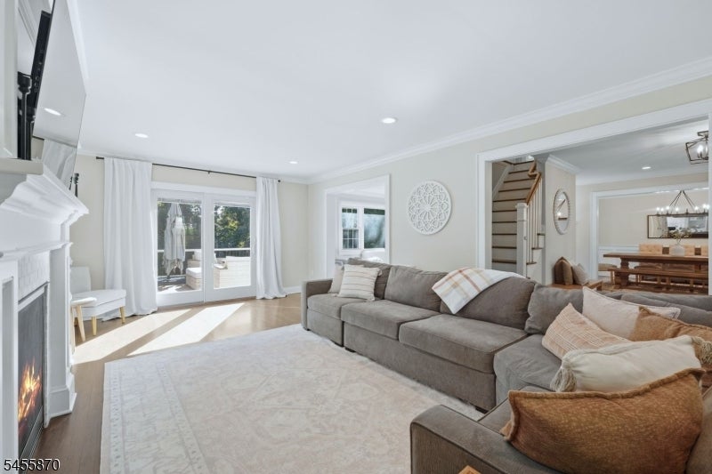 11 Tallwood Ct