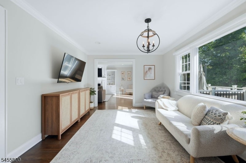 11 Tallwood Ct