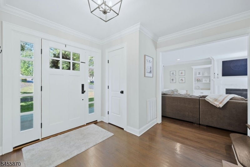 11 Tallwood Ct